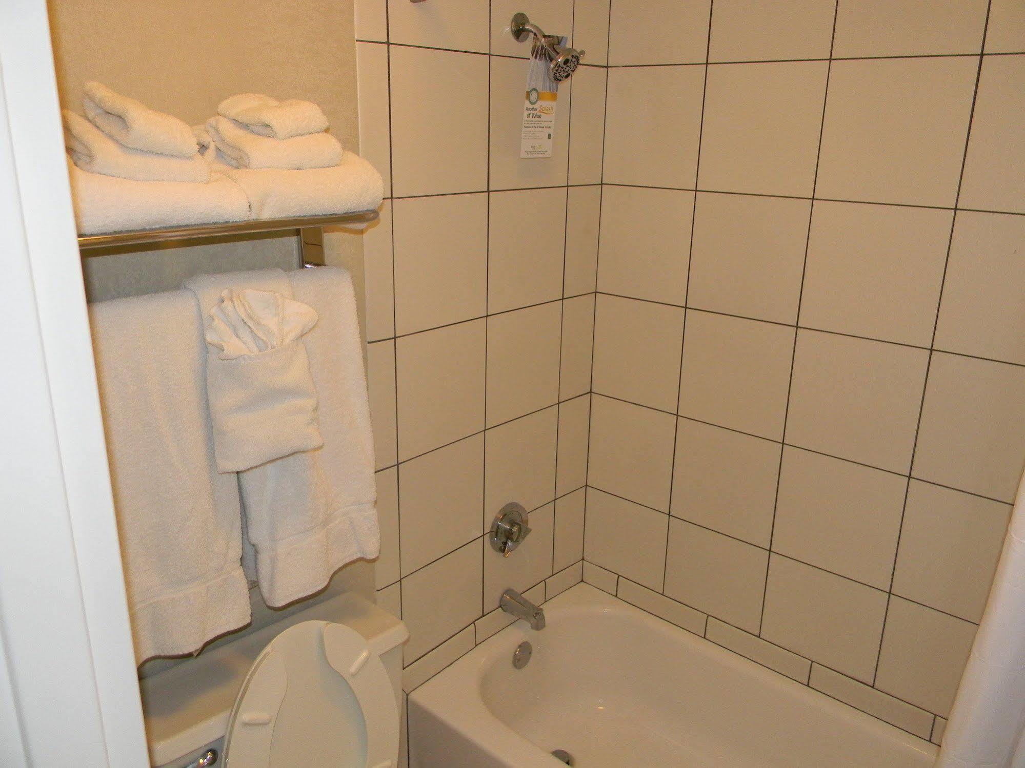 Quality Inn Престонсбург Екстер'єр фото